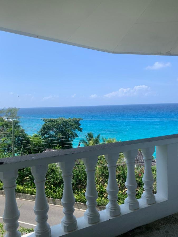 Epea Ocean View Apartment Tortoise Machabee Exteriör bild